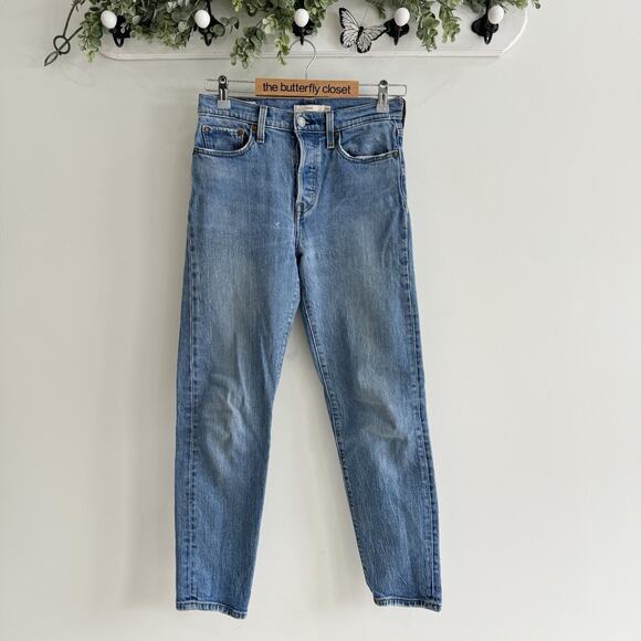 Women’s Levi’s Wedgie Straight Jeans Size 26 YY 200 - Picture 1 of 4